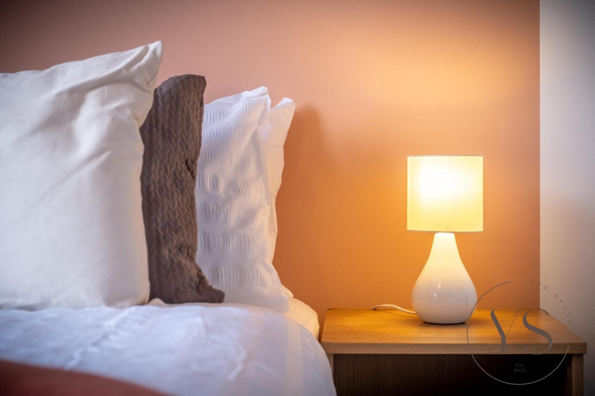 Sienna Longton 1b - Wi-fi, Alton Towers, Netflix Apartment *